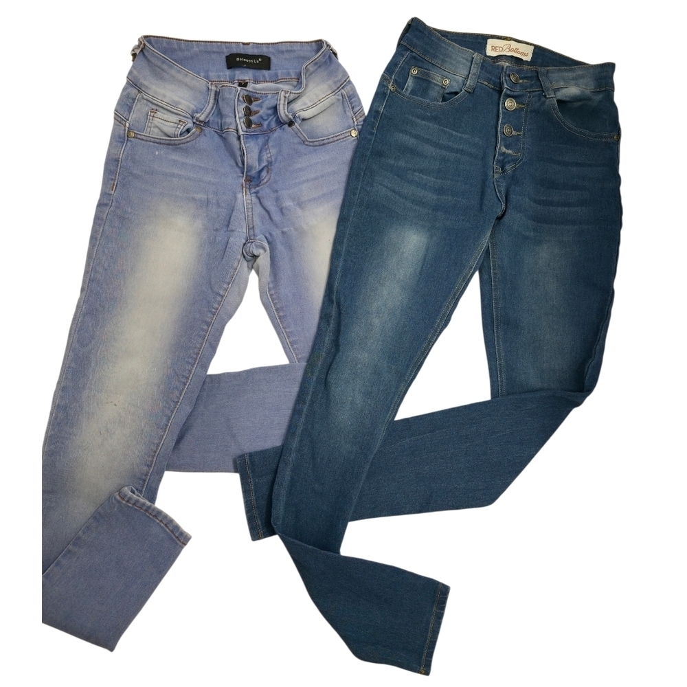 Women’s Skinny Jeans Bundle (2) Size 1 – Red Bottoms & Between US – Stretch